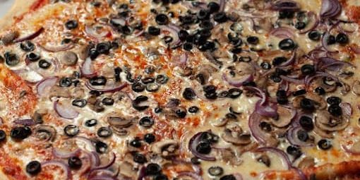 DiFontaine’s Pizzeria dublin pizza mushrooms olives and onion