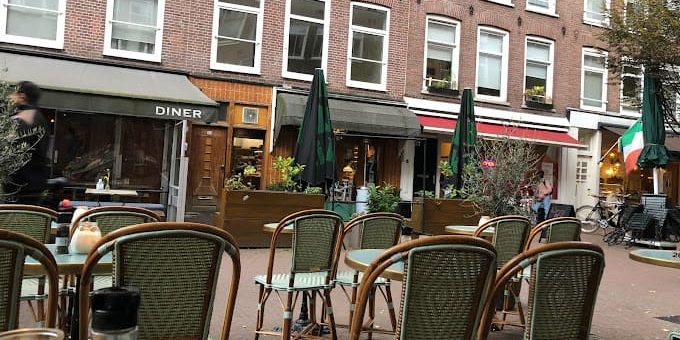 Dope pizza place amsterdam - outside area