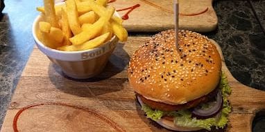 Vegan temple bar Amsterdam - burger with french fries