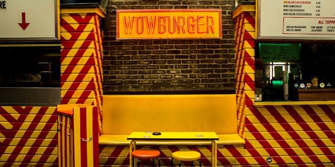 WOWBURGER Wicklow St. dublin inside sitting