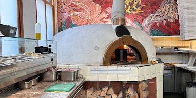 la perla pizzeria amsterdam - oven for the pizza