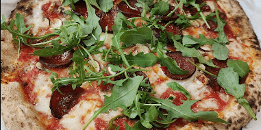 zaatar restaurant dublin pizza with rucola