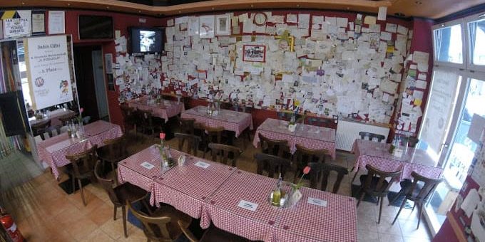 zeus pizza & pide restaurant berlin - inside view