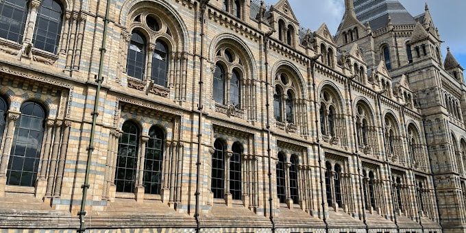 Natural History Museum London - Outside Atmosphere