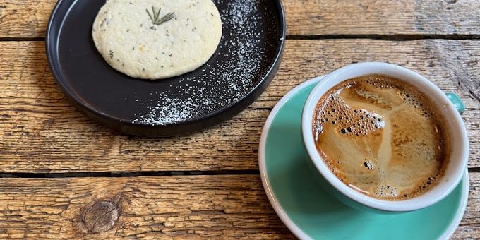 The Greens Berlin - Coffee With Cookies