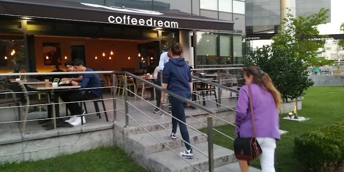 Coffeedream Belgrade - Outside Atmosphere