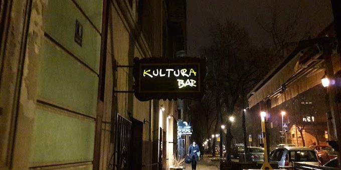 Kultura Bar Belgrade - Outside Atmosphere