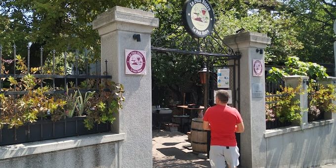 Le Petit Bistro Vracar Belgrade - Outside Atmosphere