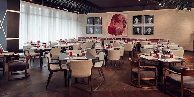 Two Kings Restaurant by Hilton Belgrade - Inside Atmosphere