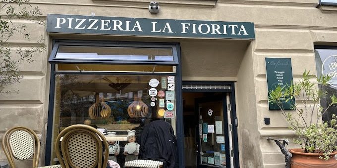 Pizzeria La Fiorita Copenhagen - Outside Atmosphere