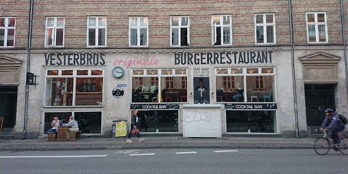 Vesterbro's original burgerrestaurant Copenhagen - Outside Atmosphere